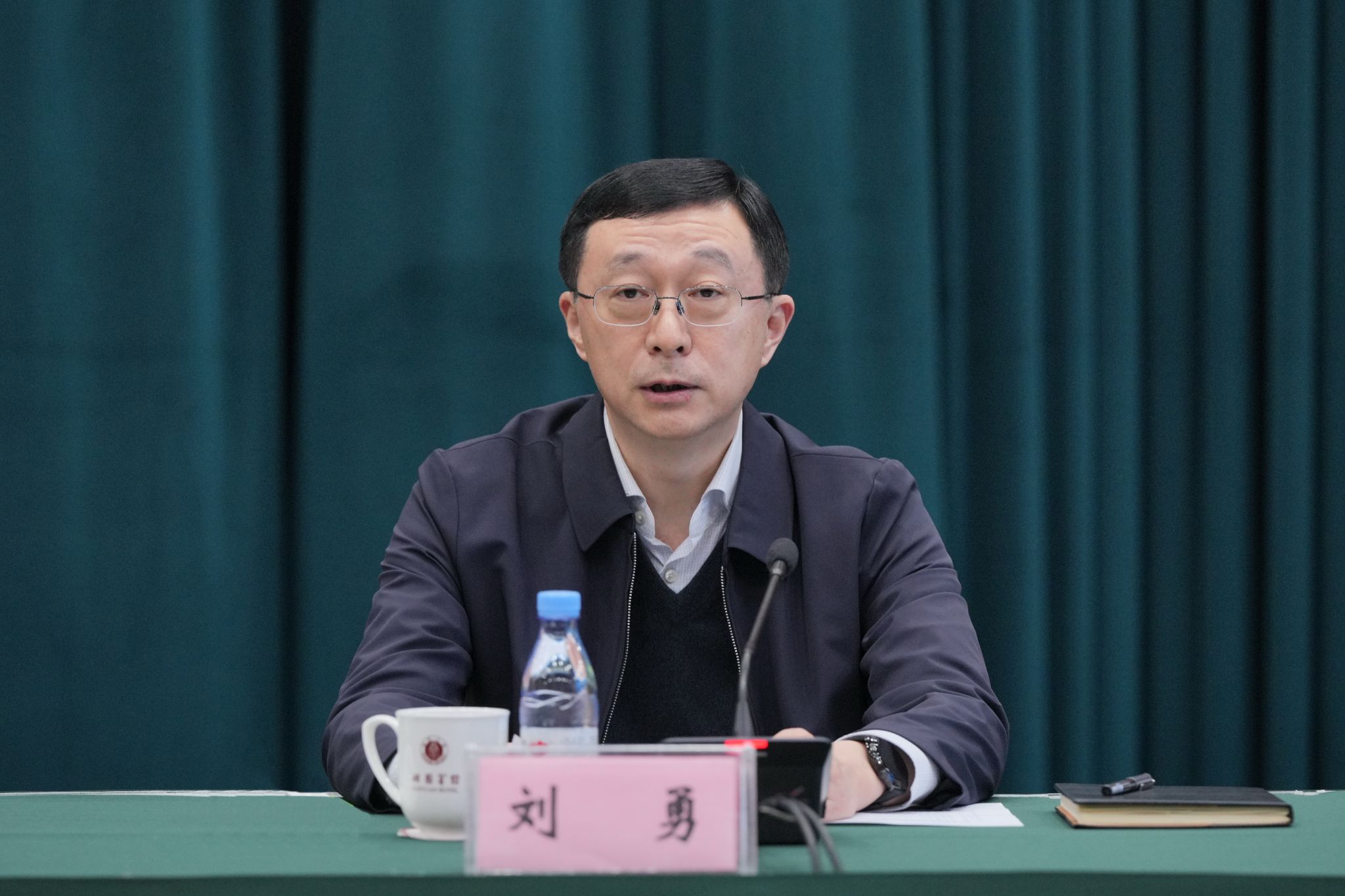 文件名称:刘勇.jpg原图大小:5.35MB