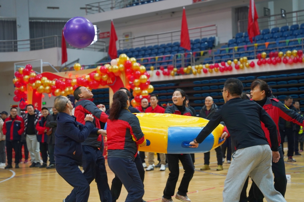 文件名称:11665024.jpg